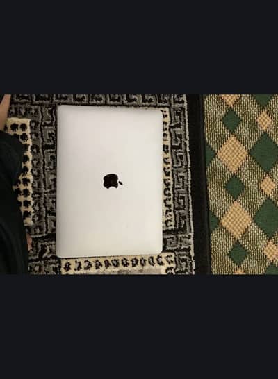 Macbook Pro 2017 (touch bar)