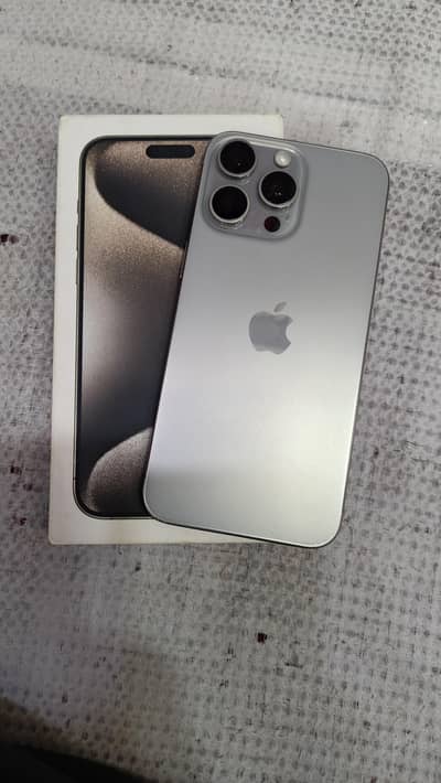 iPhone 15 Pro Max 256gb box cable water pack