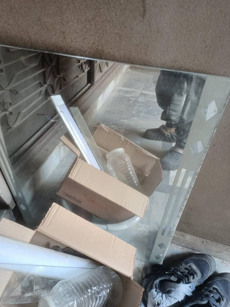 Bathroom Mirror with brackets 0