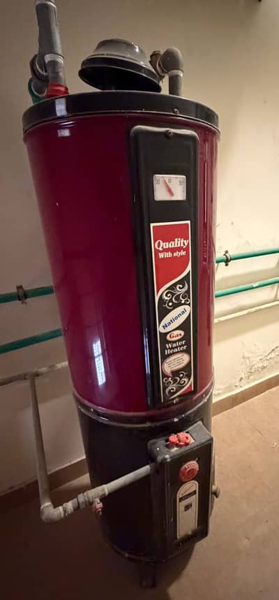 National Water Geyser 35 Gallons