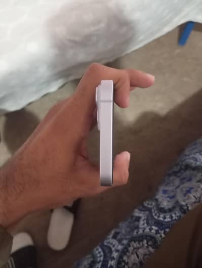 Apple iPhone 14