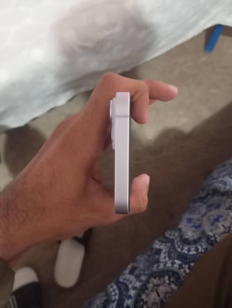 Apple iPhone 14 0