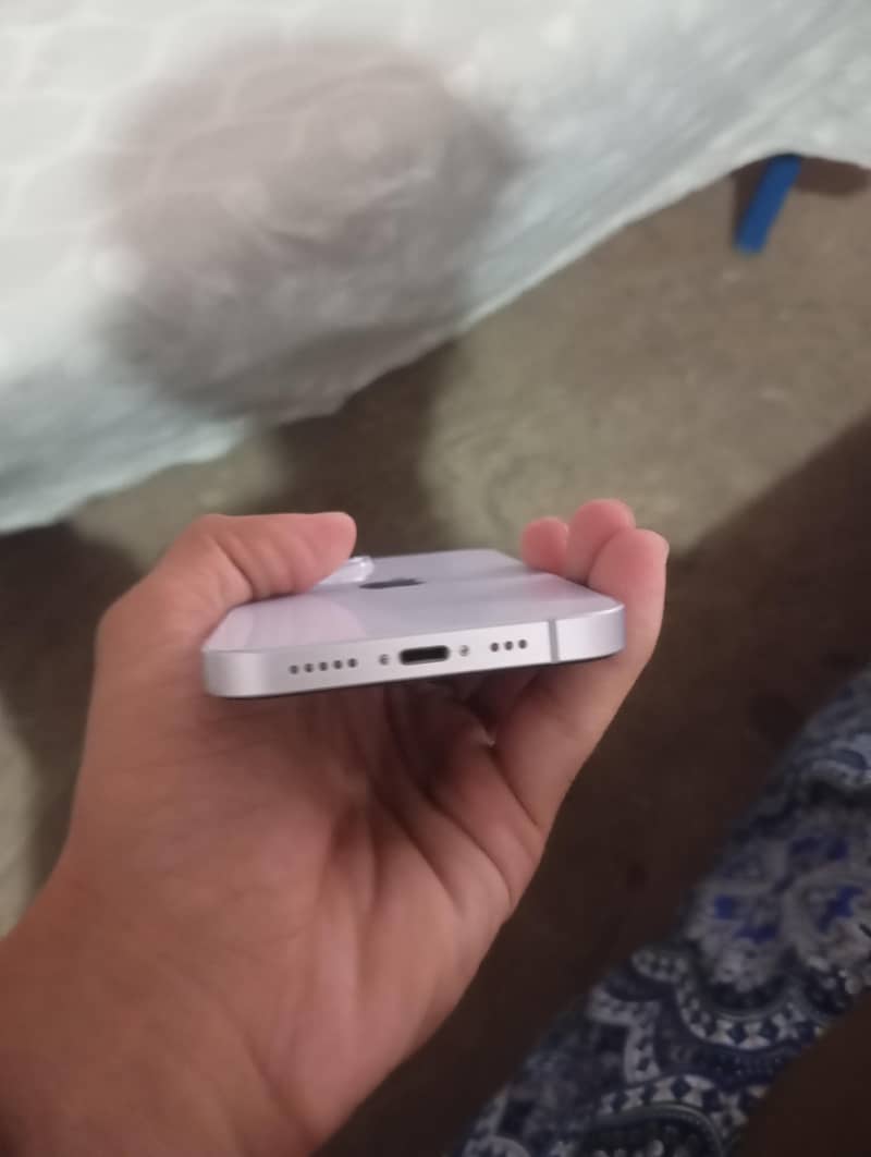 Apple iPhone 14 2