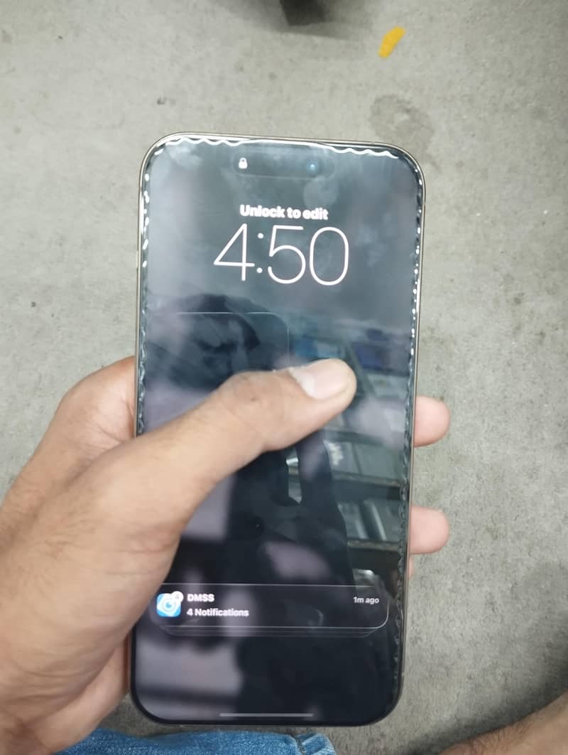 Apple iPhone 16 Pro Max 5