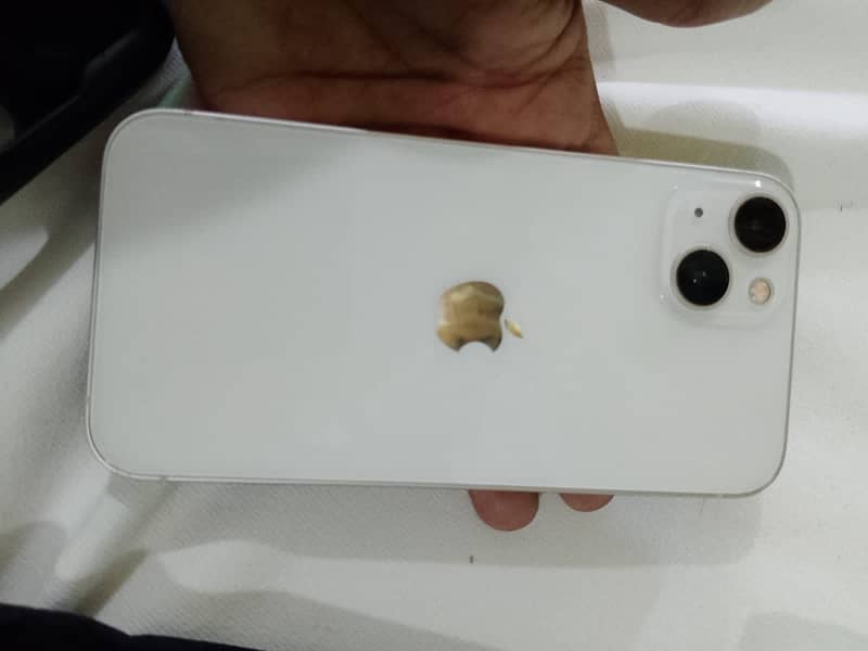 Apple iPhone 13 2
