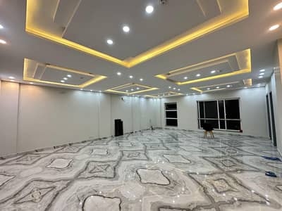 8 MARLA BRAND NEW FLOOR FOR RENT IN DHA PHASE 6 MAIN BUEWARD