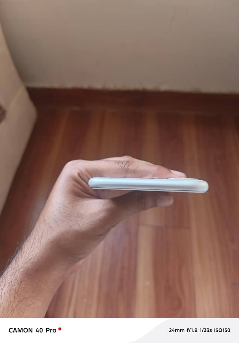 Apple iPhone 8 Plus 5