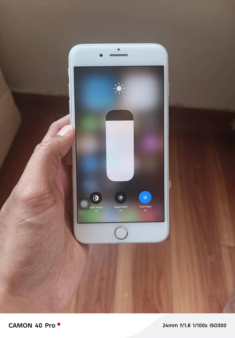 Apple iPhone 8 Plus 9