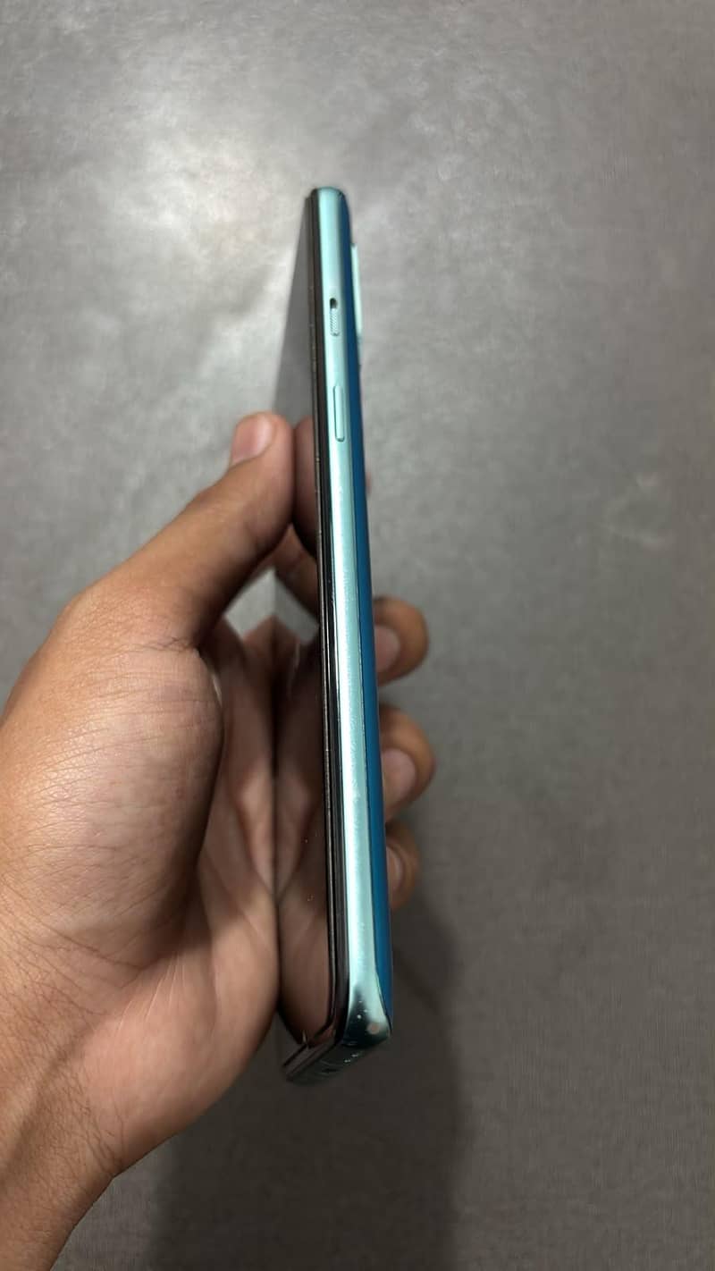 One Plus 8T 4