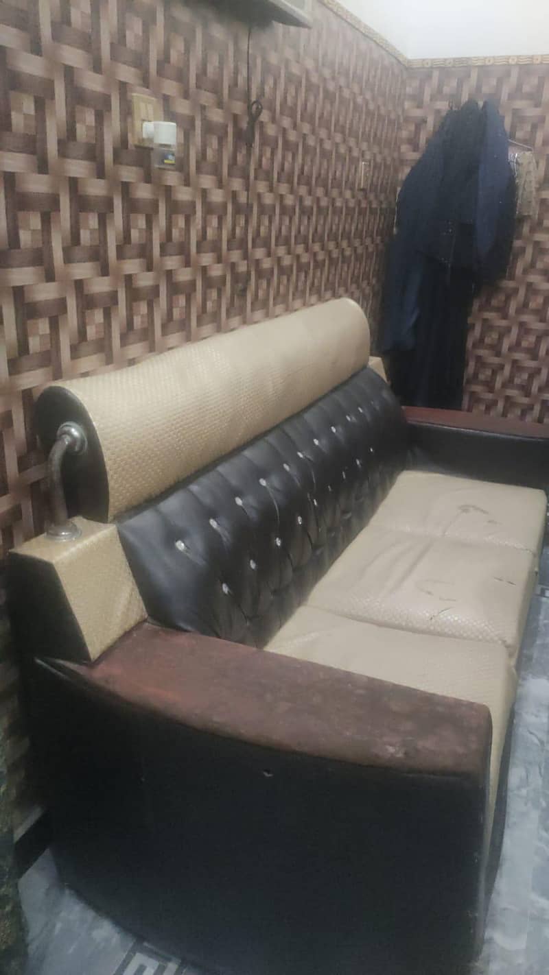 5 seater sofa 3