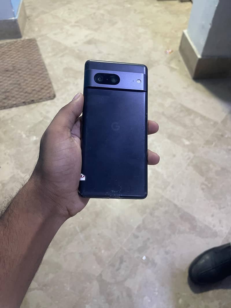 Google Pixel 7 4