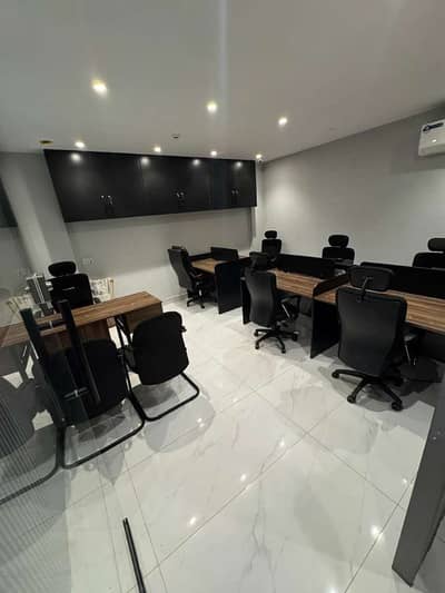 8 MARLA FLOOR AVAILABLE FOR RENT IN DHA RAYA FACING FOUNTAIN