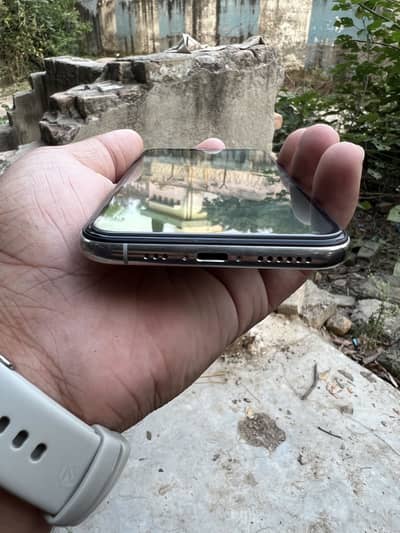 Apple iPhone XS