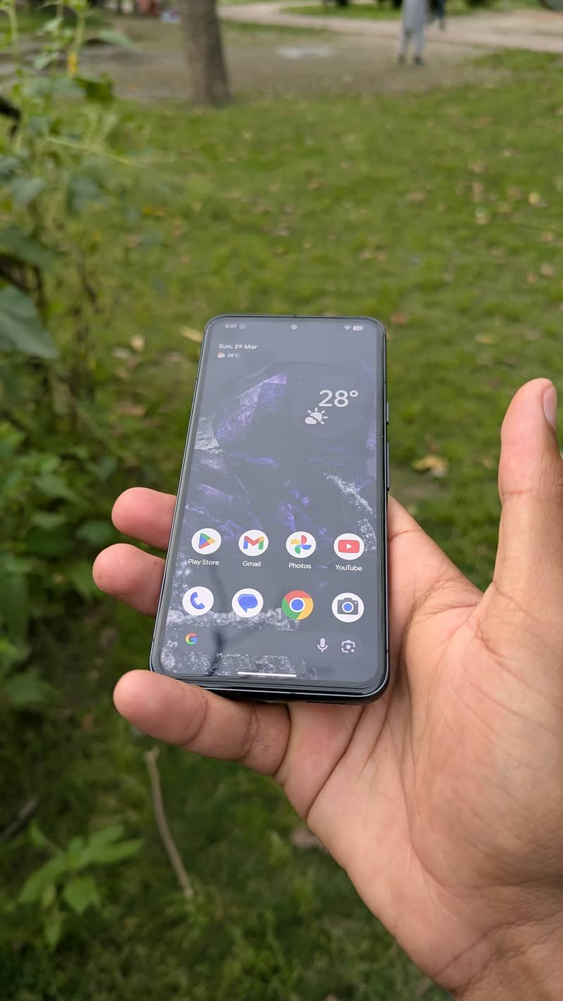 Google Pixel 8 2