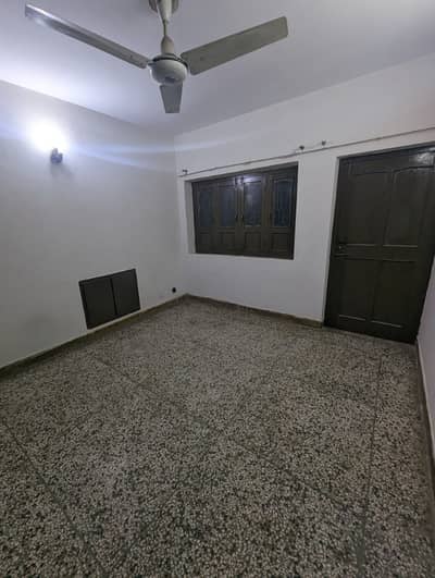 Small portion for rent at G-10