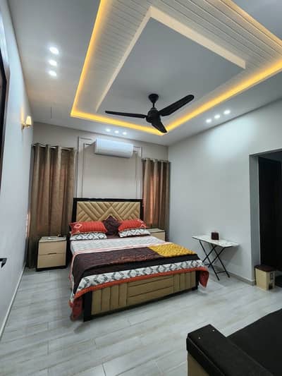10 Marla Brand New Furnished Ground Floor Avalible For Rent