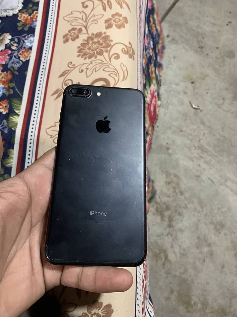 Apple iPhone 7 Plus 0