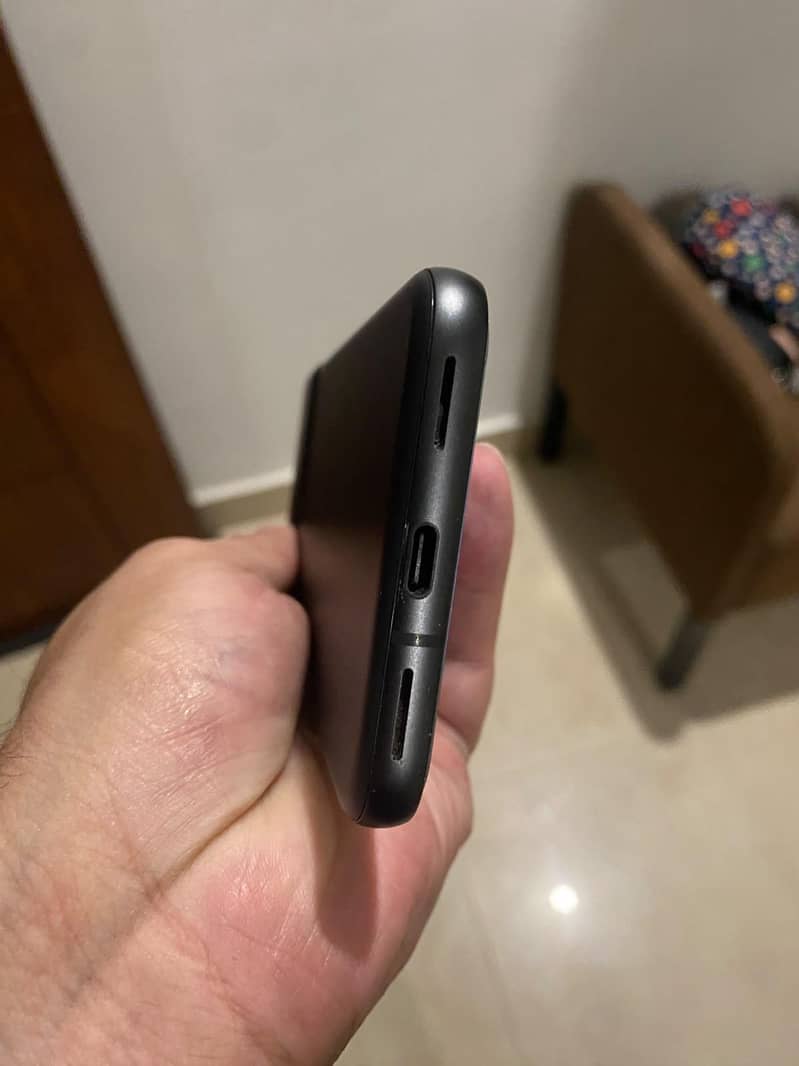 Google Pixel 8a 3