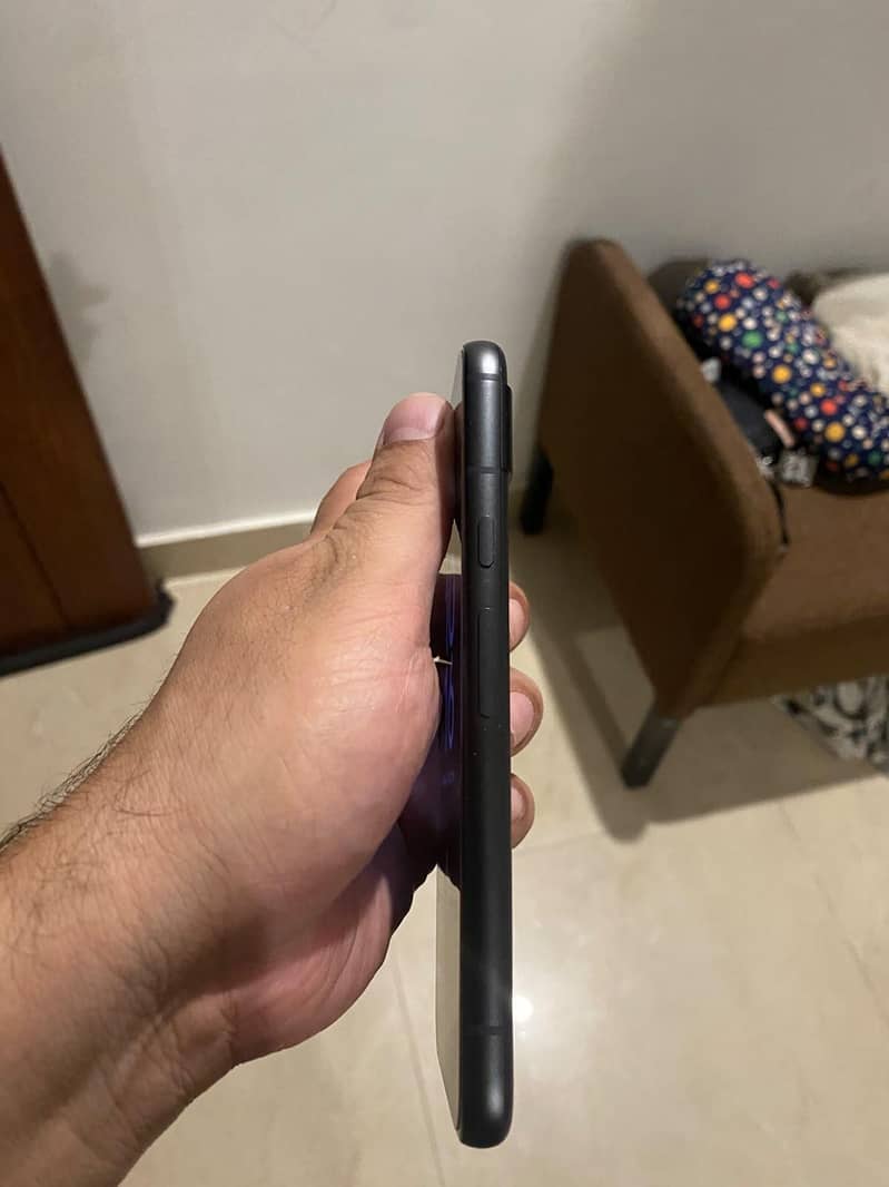 Google Pixel 8a 4