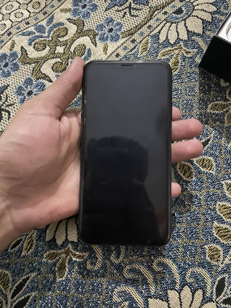 Apple iPhone 11 Pro Max 1