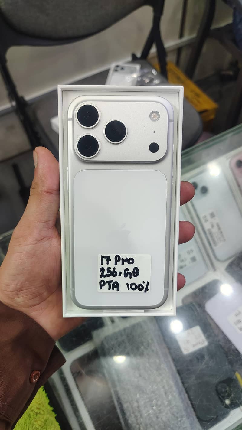 Apple iPhone 17 Pro 0