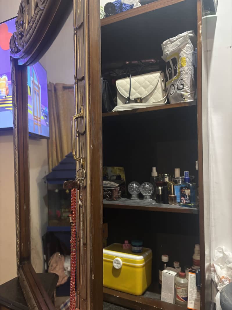Dressing table 5