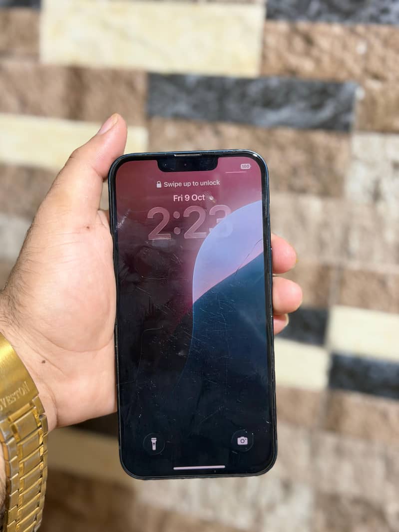 Apple iPhone 14 3