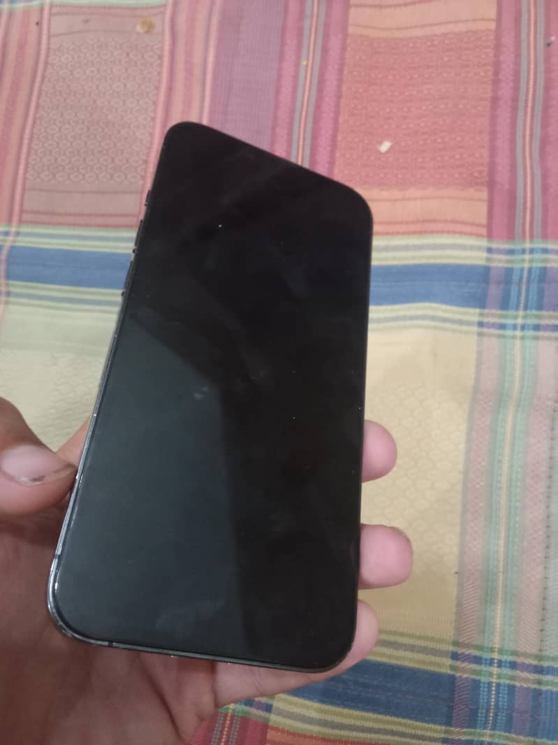Apple iPhone 13 Pro 3
