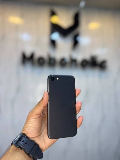 iPhone SE 64GB PTA Approved | 84% Battery Health | 10/10 Condition