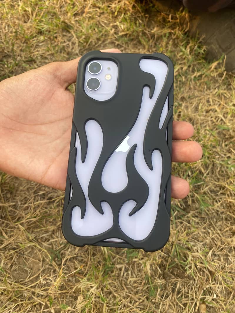 Apple iPhone 11 4