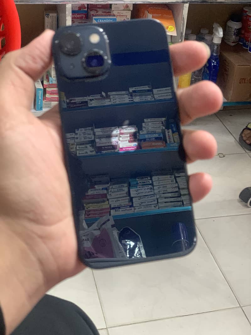 Apple iPhone 13 1