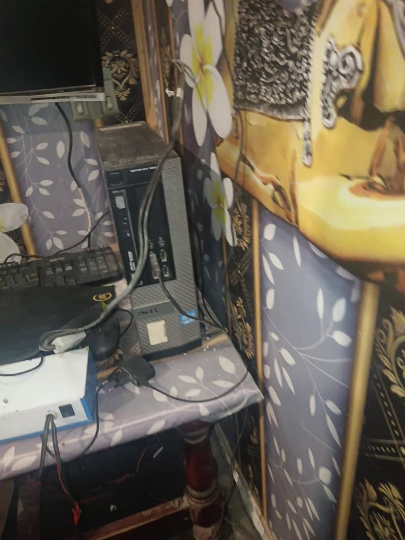 Computer And Lcd 0