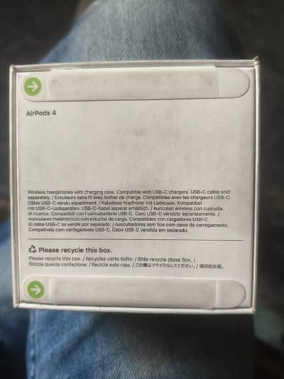 Apple Airpods 4 box pack