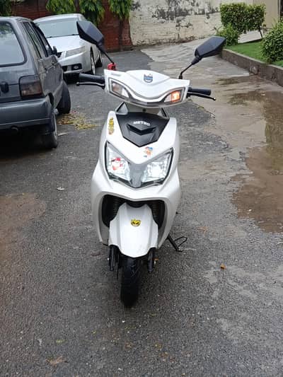 metro thrill ecelectric scoety still in battery warranty
