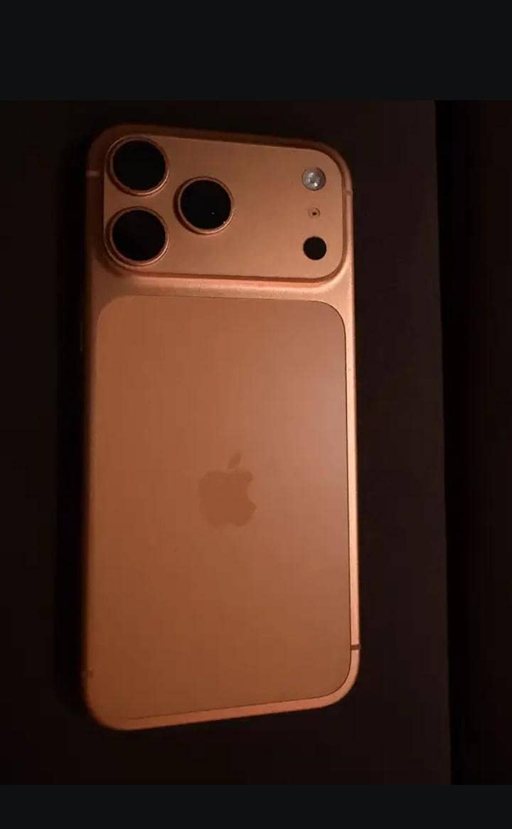 Apple iPhone 17 Pro Max 0
