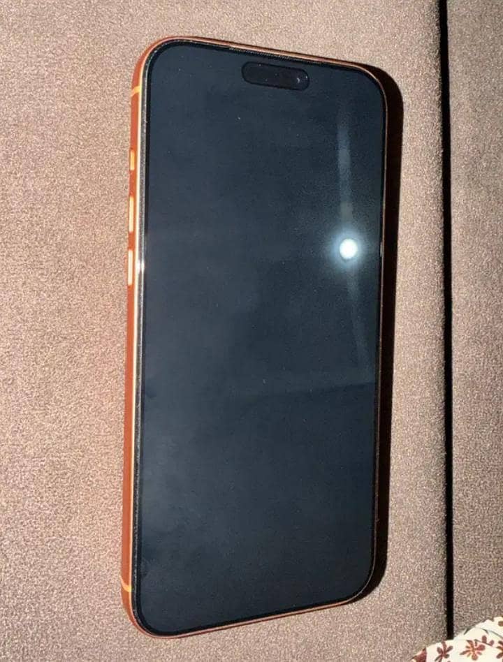 Apple iPhone 17 Pro Max 1