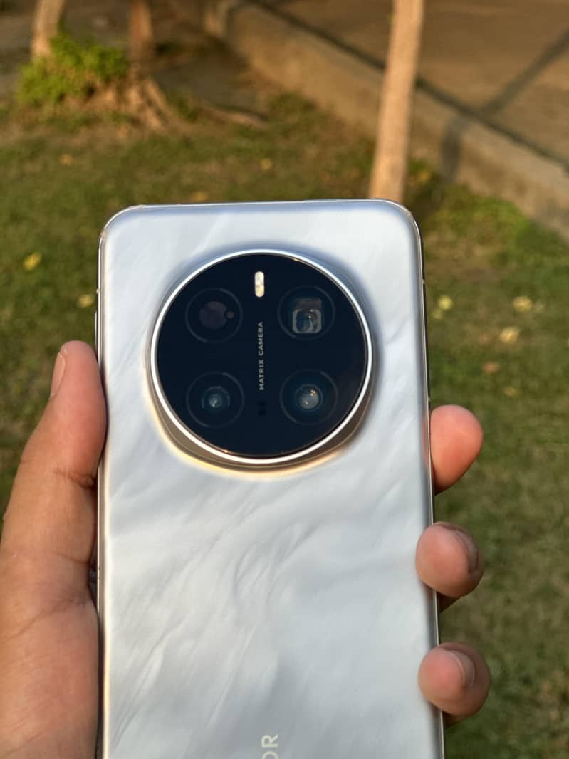 Honor Magic 7 Pro 4