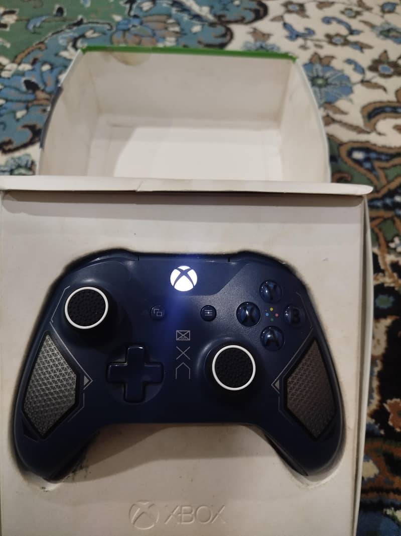 Xbox Petrol Tech Edition Wireless Controller 2