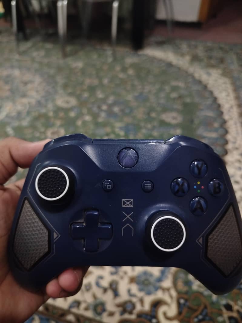 Xbox Petrol Tech Edition Wireless Controller 4