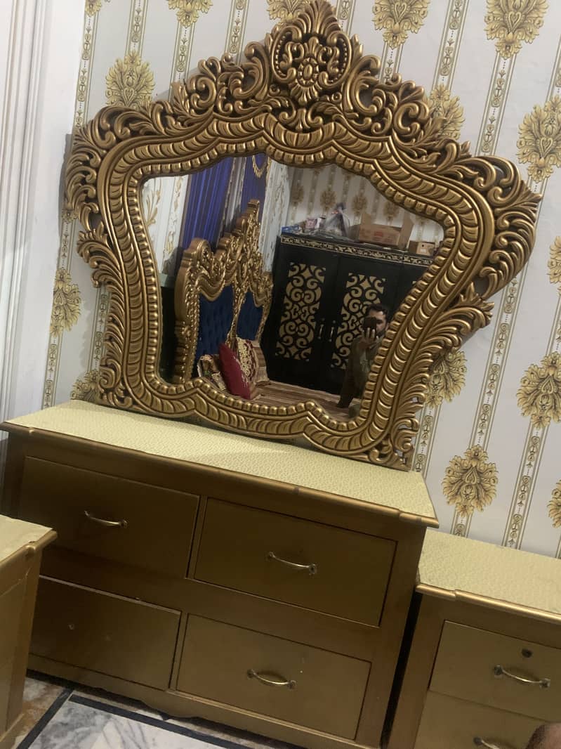 Bed & dressing & side table 2