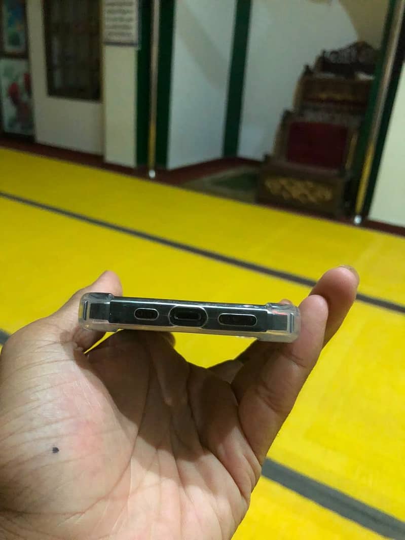 Apple iPhone 12 0