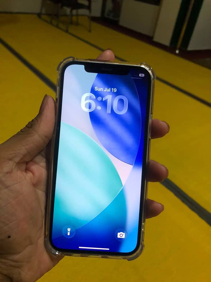 Apple iPhone 12 3