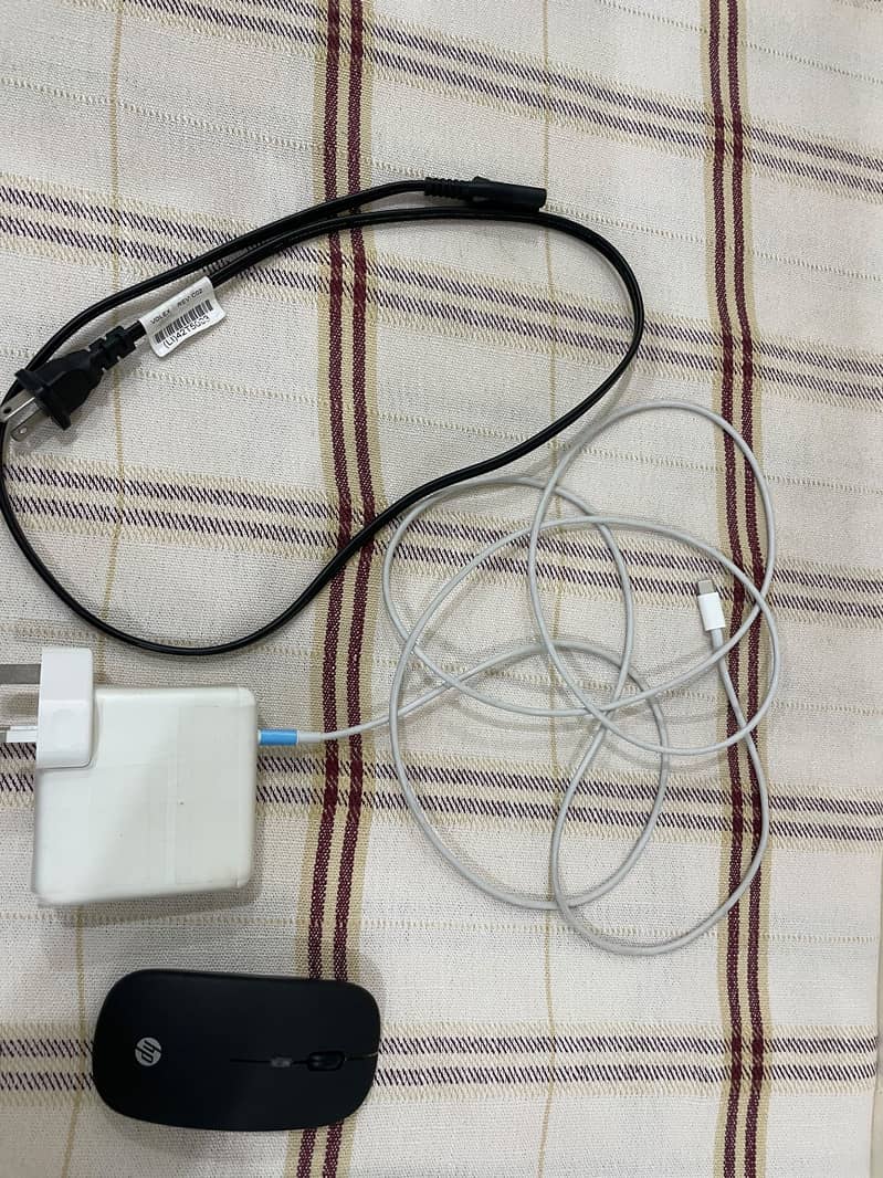 MacBook pro 15 inch 12