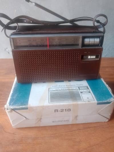 radio national Panasonic 10 by 10 condition for sale