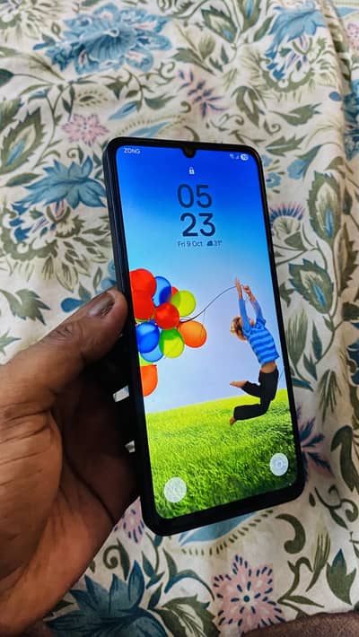 Samsung Mobile A06 10.10 condition Official approved