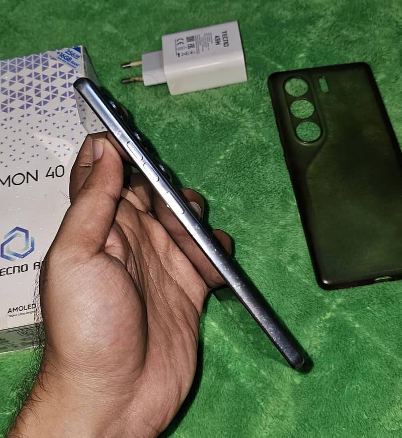 Tecno CAMON 40 3