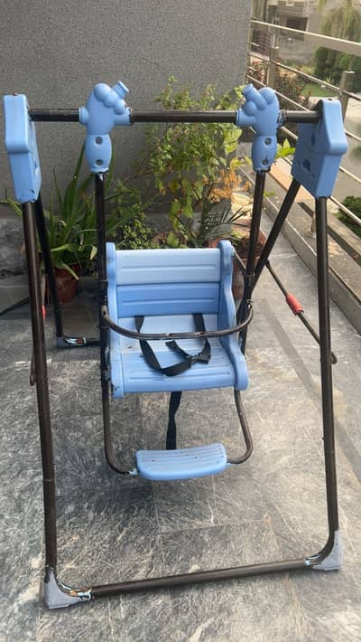 Baby swing