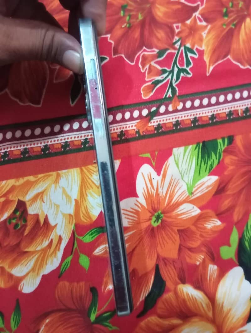Infinix Note 30 Pro 3