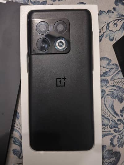 One Plus 10 Pro
