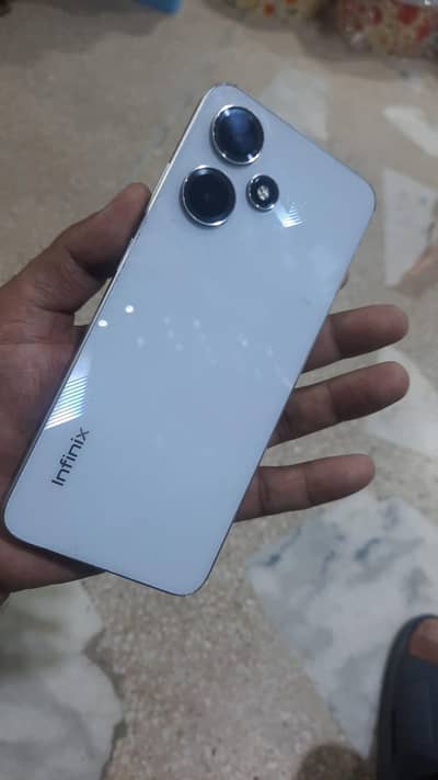 Infinix Hot 30 Play